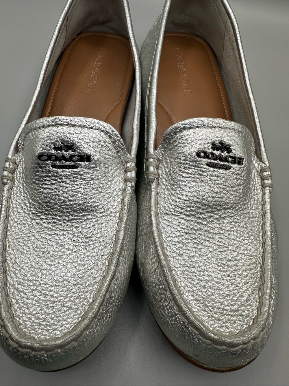 Coach Mary Lock Up Driving Loafers Women 9B Silver Metallic - Picture 8 of 10